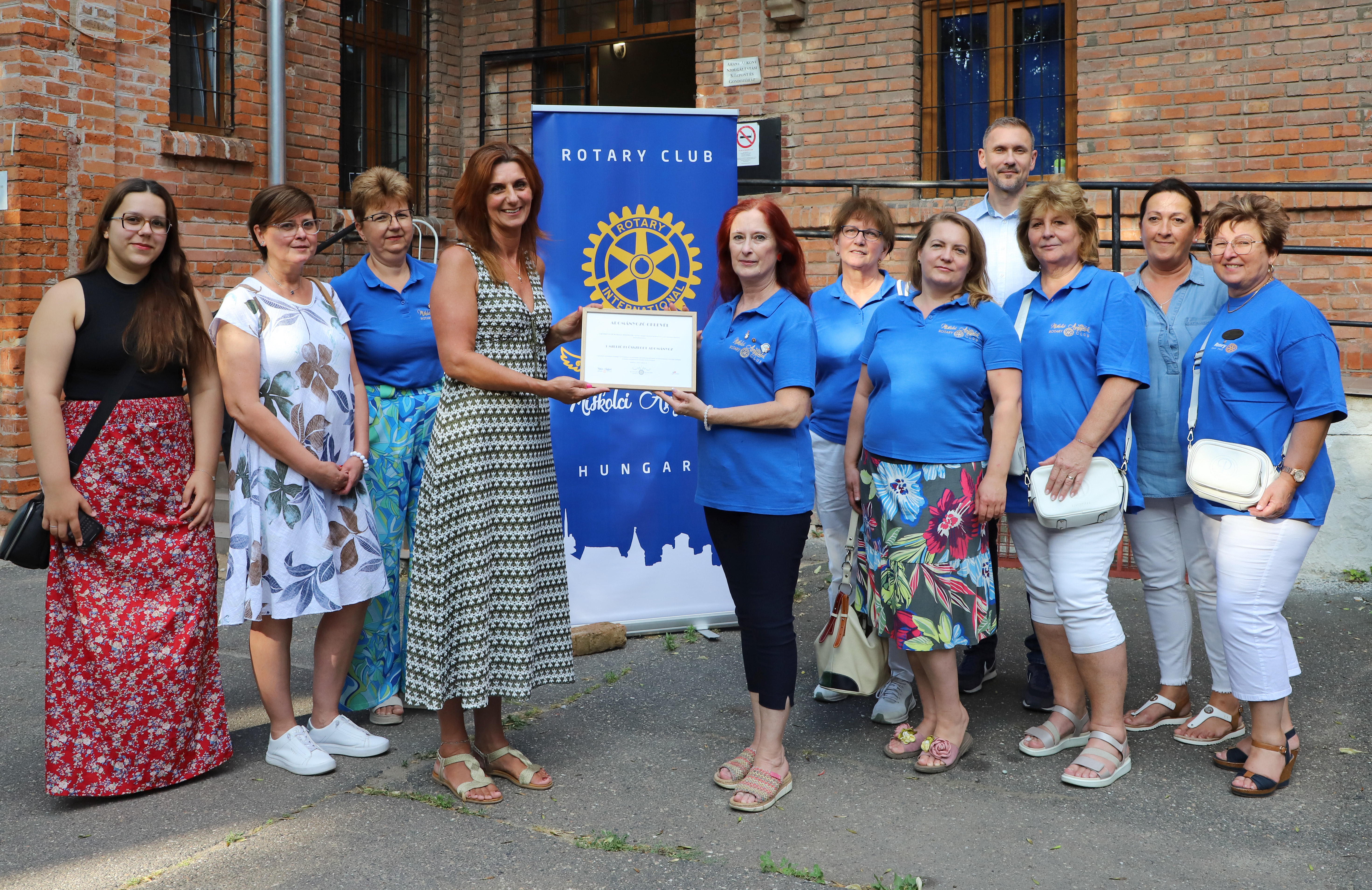 Varázslatos év a Rotary Angyalainál. A leköszönő elnök beszámolója 2024/2025
